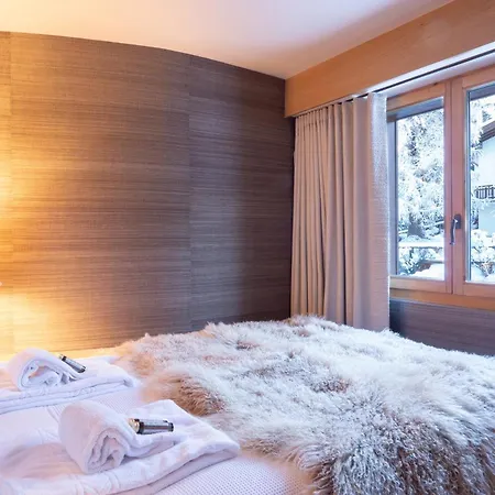 Apartment La Ruinette- Stylish 4-bed, Centre Of *