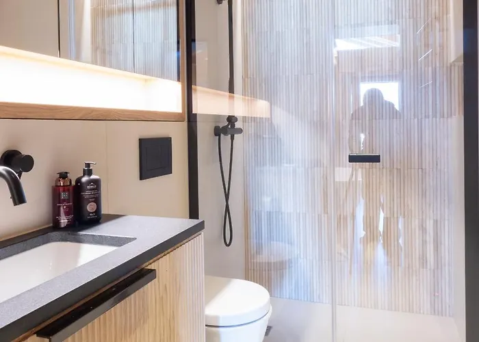 La Ruinette- Stylish 4-bed, Centre Of * 韦尔比耶