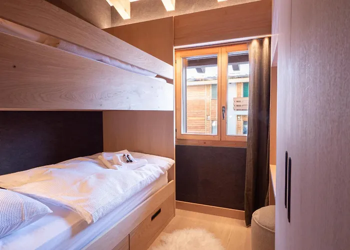 La Ruinette- Stylish 4-bed, Centre Of 韦尔比耶