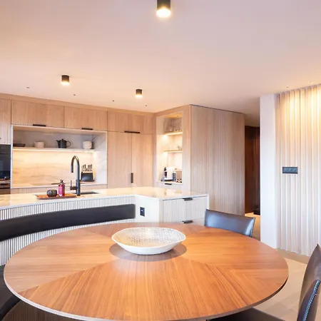 La Ruinette- Stylish 4-bed, Centre Of Appartement *